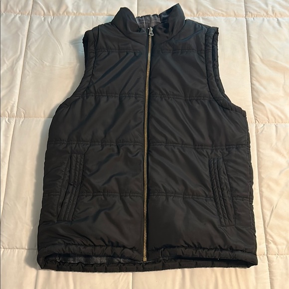 Weatherproof Black Puffer Vest - Picture 1 of 9